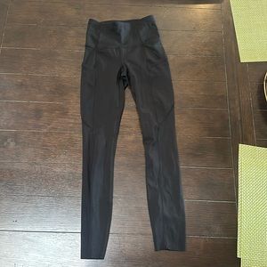 Black Lululemon leggings
